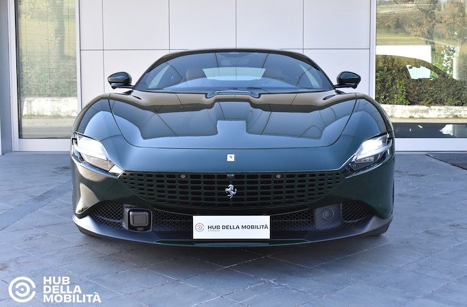 FERRARI Roma
